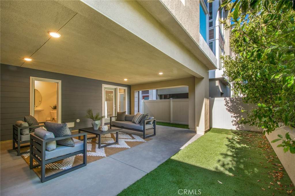 2353 Doheny Way - Photo 1