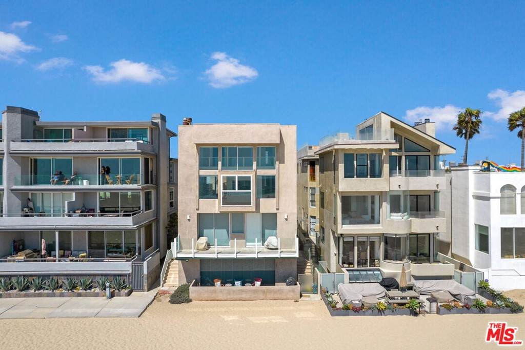 3711 Ocean Front Walk - Photo 1