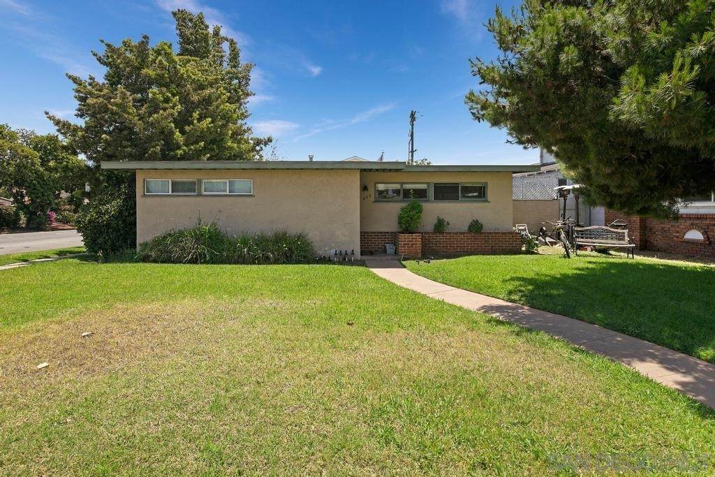 405 B Ave - Photo 1