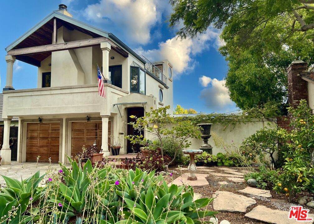 222 14TH Street - Photo 1
