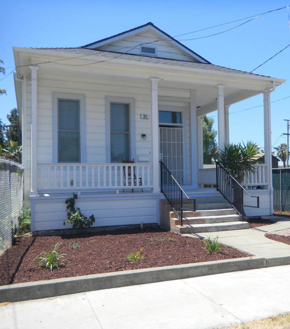 721 2nd Street - Photo 1