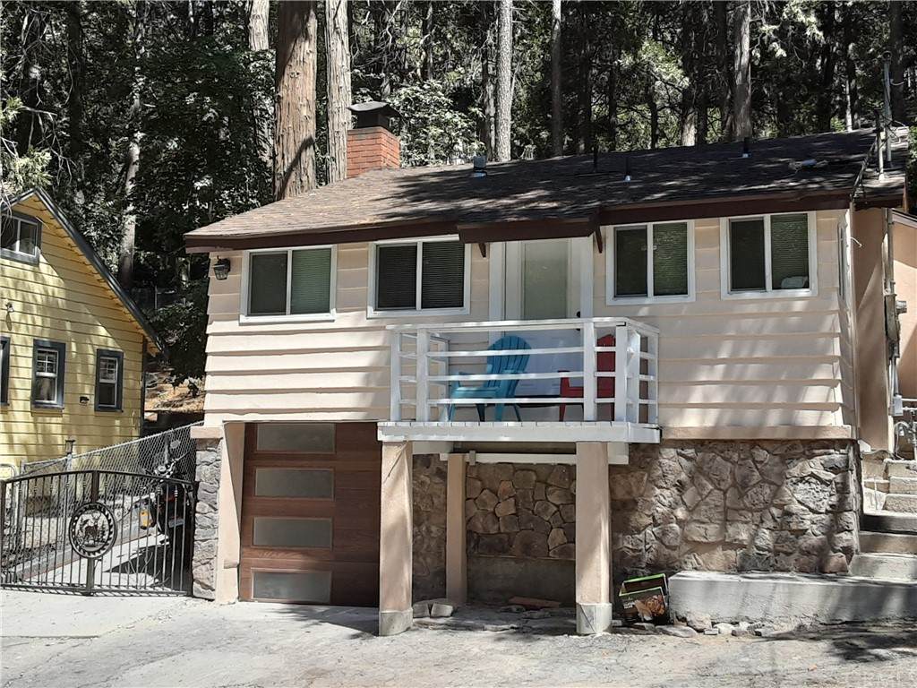967 Fern Drive - Photo 1