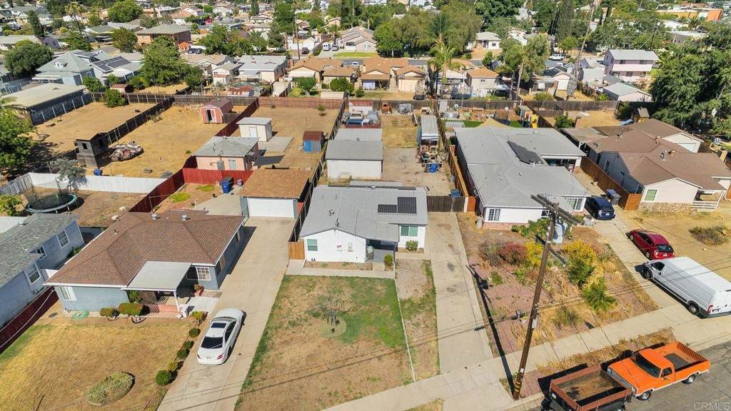 525 Prescott Ave - Photo 1