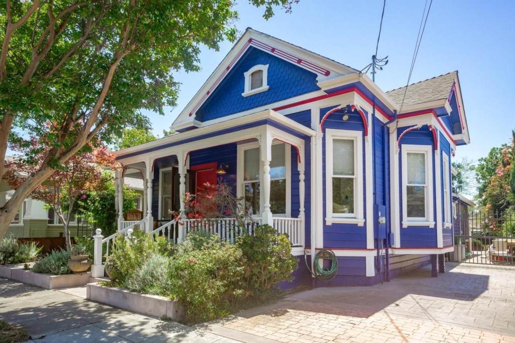 753 12th Street - Photo 1