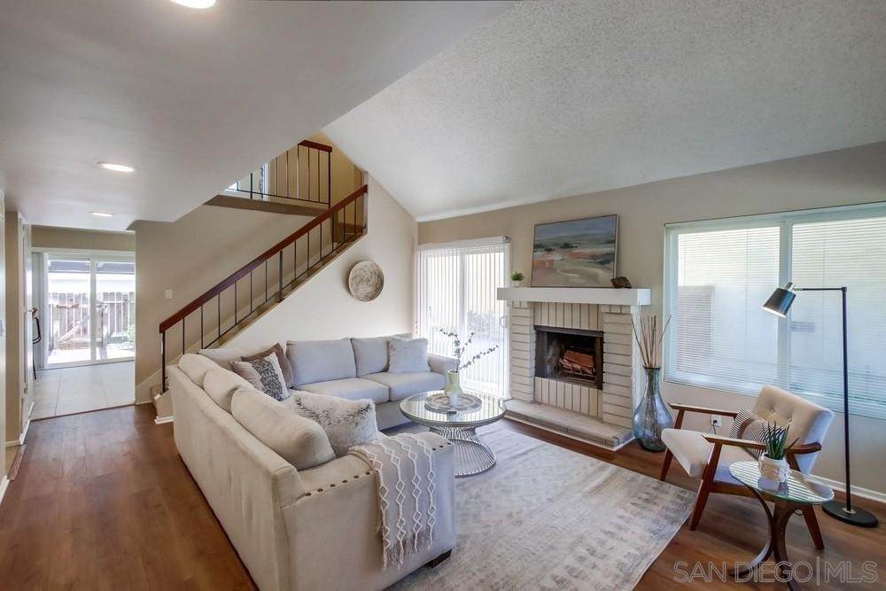 10759 Escobar Dr - Photo 1
