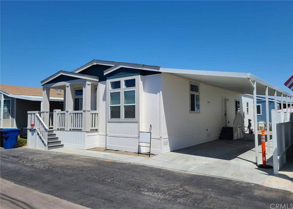 9080 Bloomfield Avenue - Photo 1