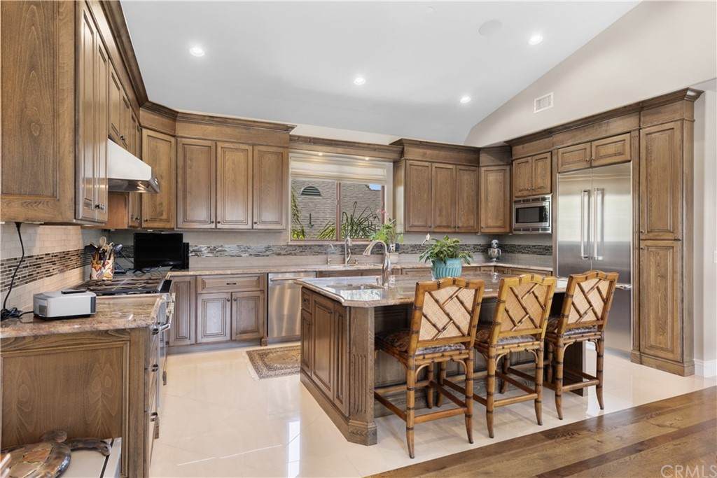 1407 Catalina Ave - Photo 1