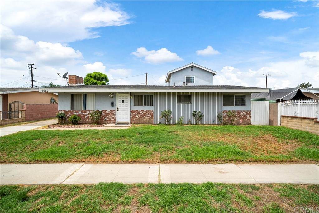 6469 Gramercy Street - Photo 1