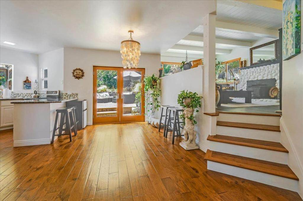 606 Bonita Drive - Photo 1