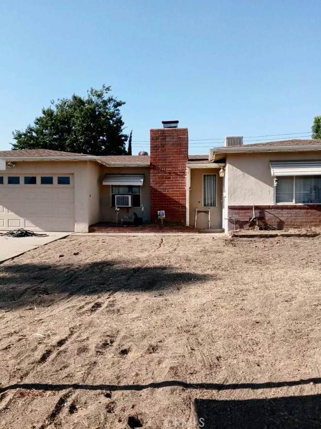 25542 Edgemont Drive - Photo 1