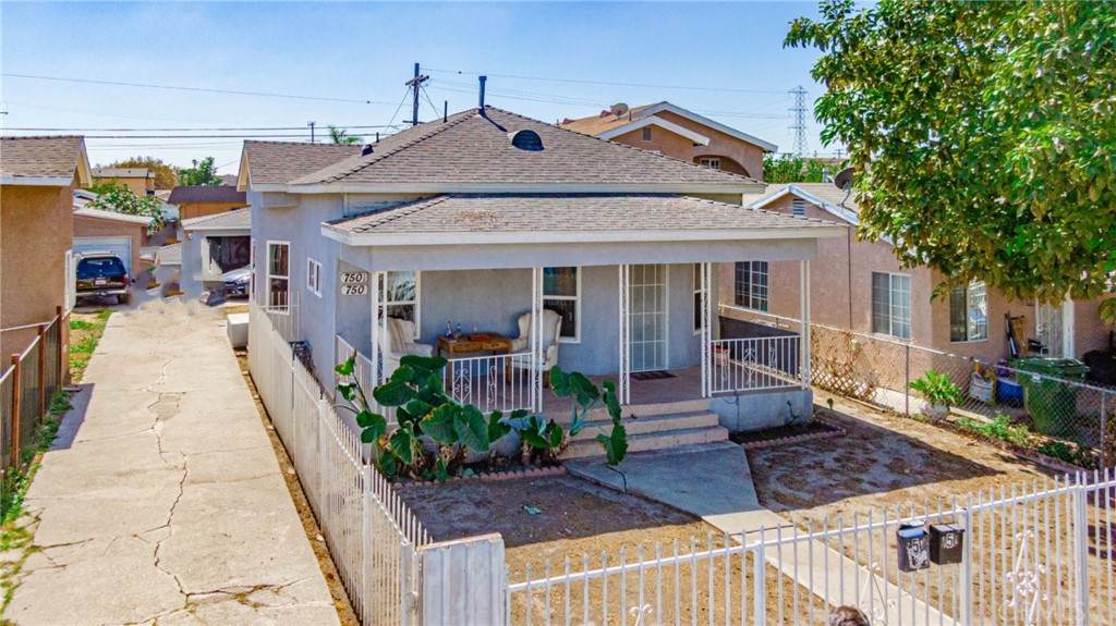 750 109TH PL - Photo 1