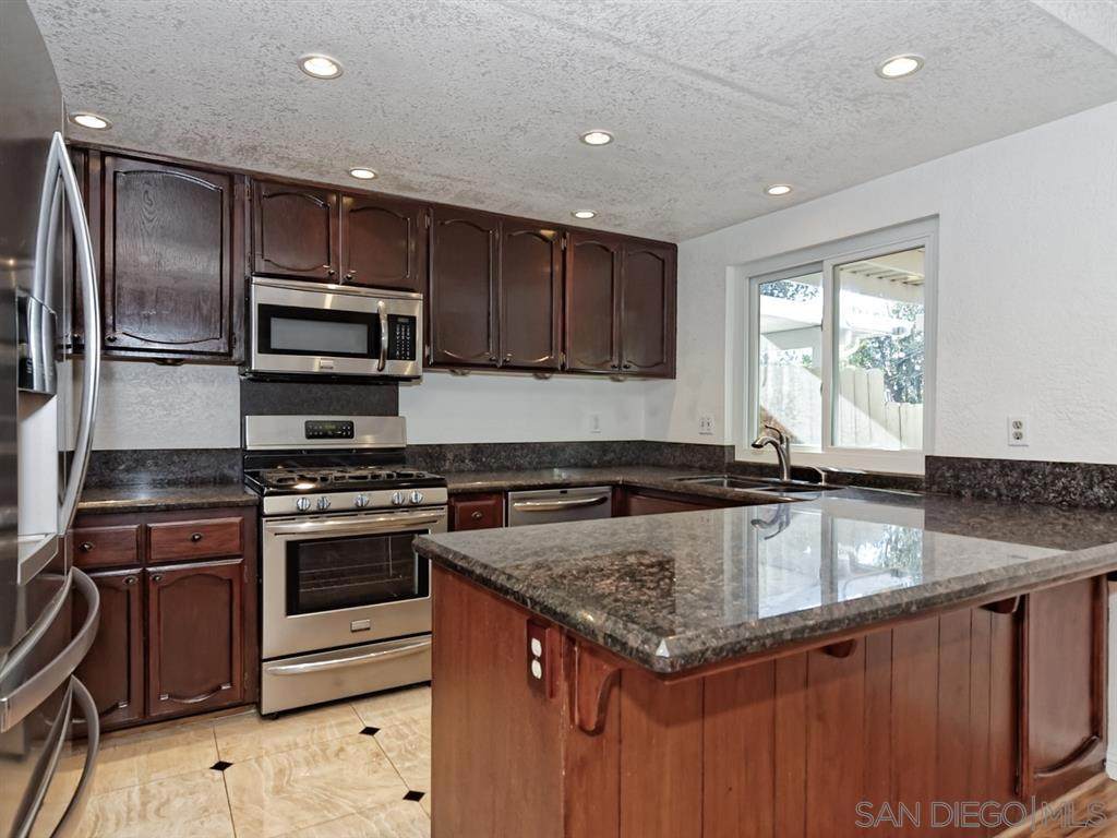 2471 Nielsen St - Photo 1