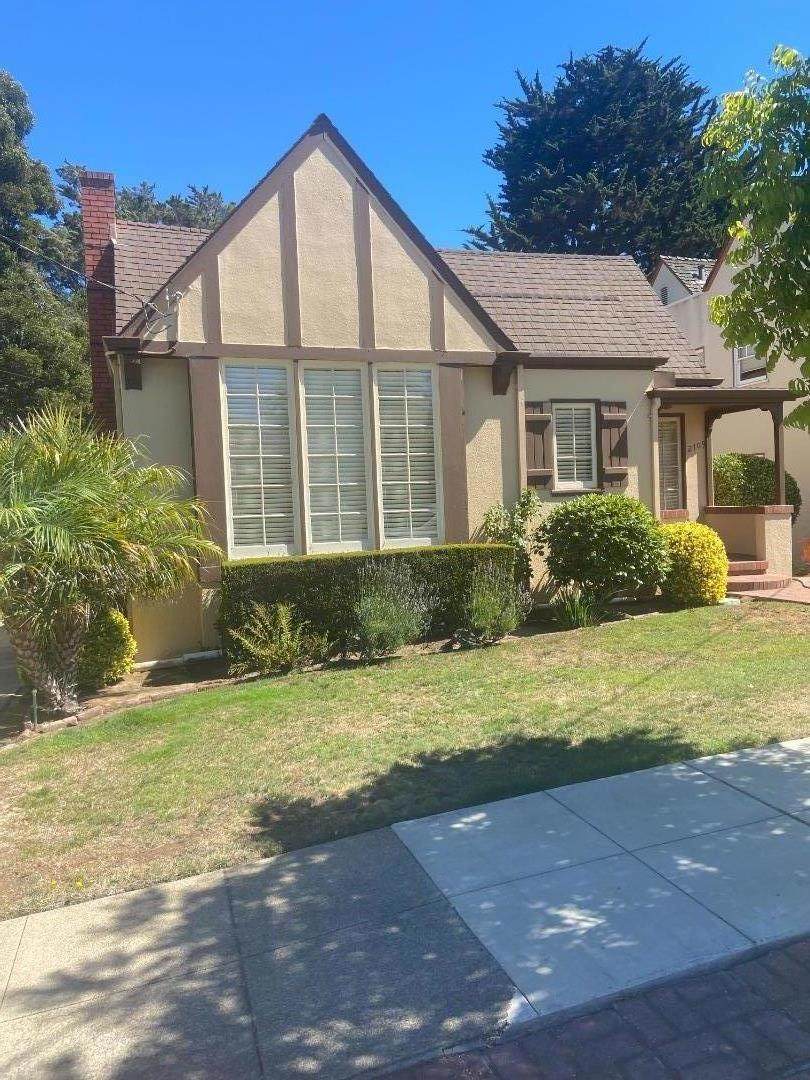 2109 Carmelita Avenue - Photo 1