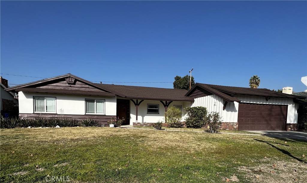 802 Val Mar Drive - Photo 1