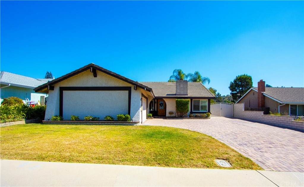 1622 Calle Miradero - Photo 1
