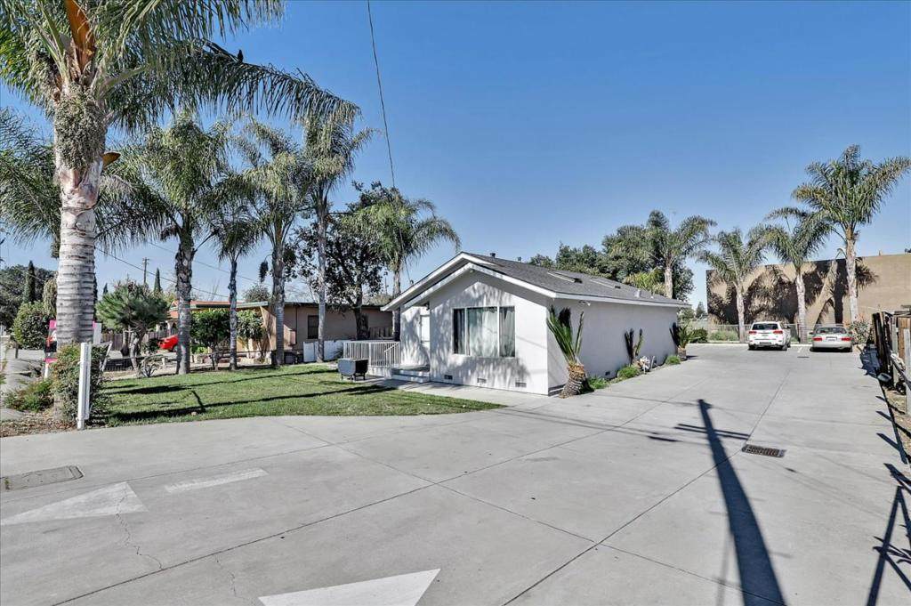 345 Leavesley Road - Photo 1