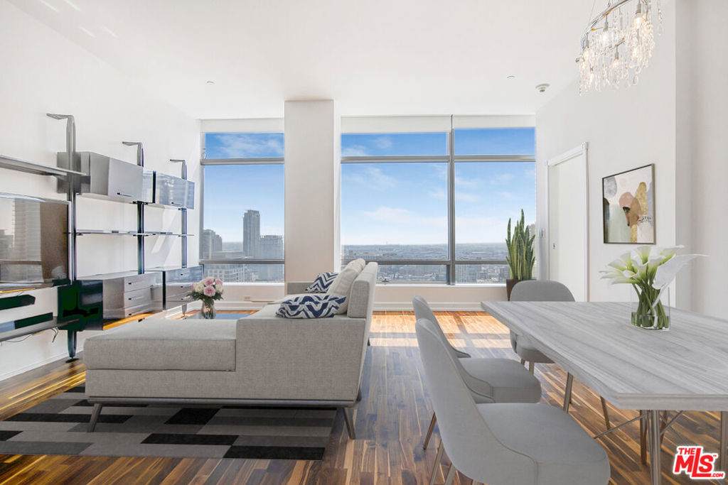900 Olympic Boulevard - Photo 1