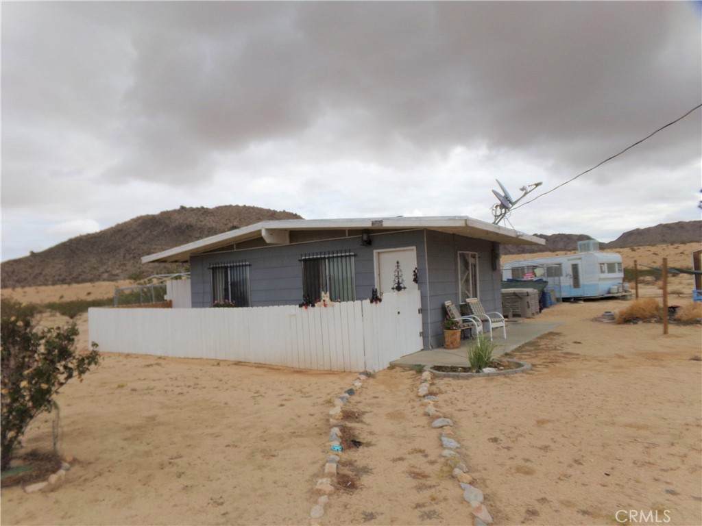 4225 Cathy Lane - Photo 1