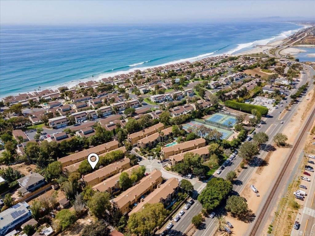 1680 Coast Hwy 101 - Photo 1