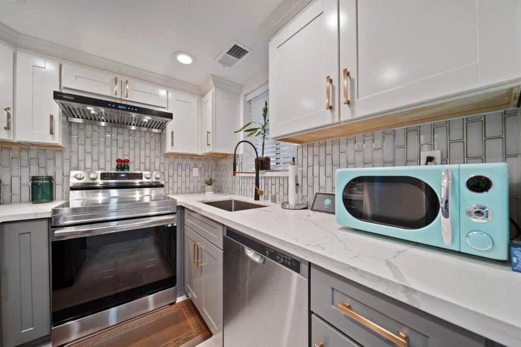 602 San Conrado Terrace - Photo 1