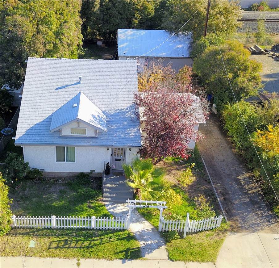 918 Virginia Street - Photo 1