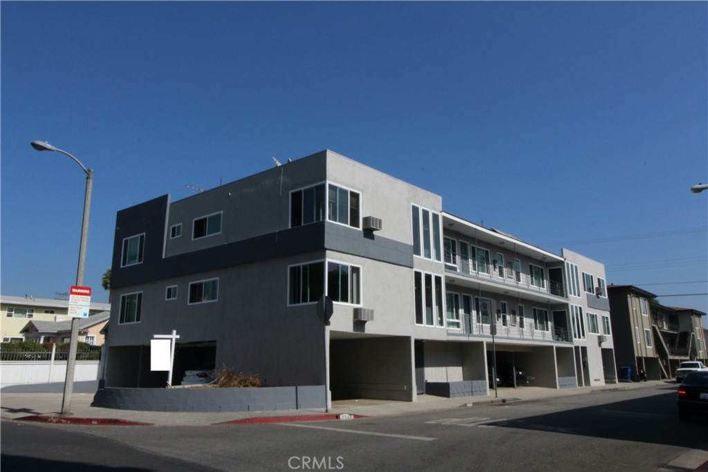 7741 Romaine Street - Photo 1