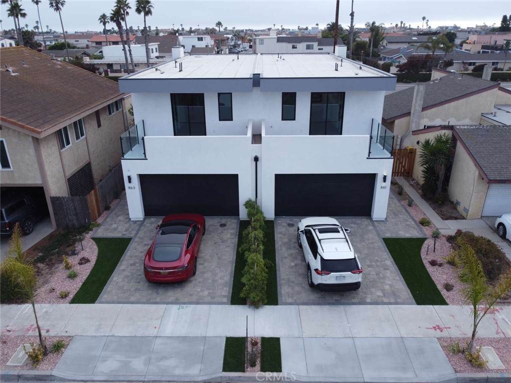 861 863 Dunes Street - Photo 1