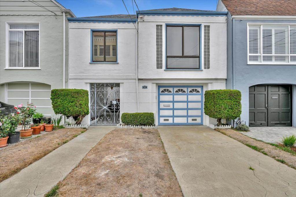 1547 40th Avenue - Photo 1