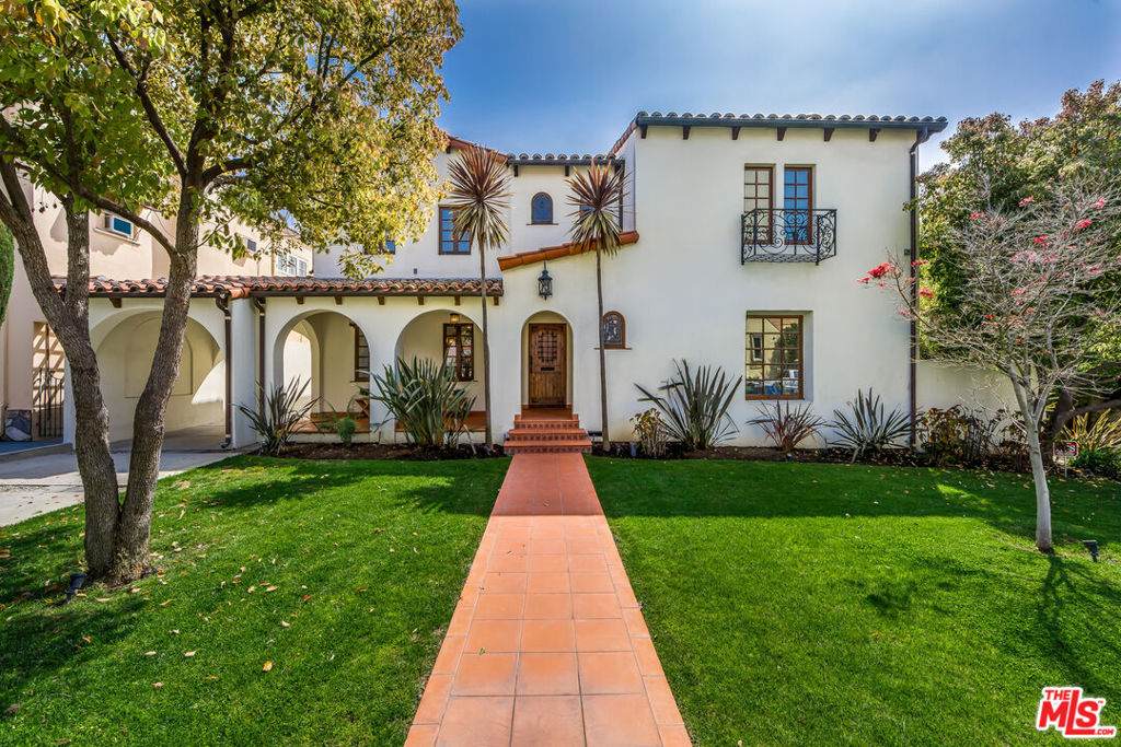 6132 Warner Drive - Photo 1