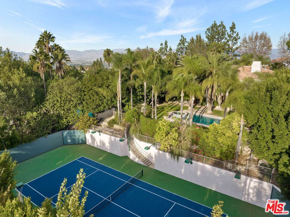 3315 Clerendon Road - Photo 1