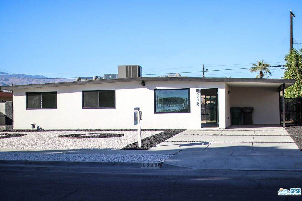 52409 Cypress Street - Photo 1