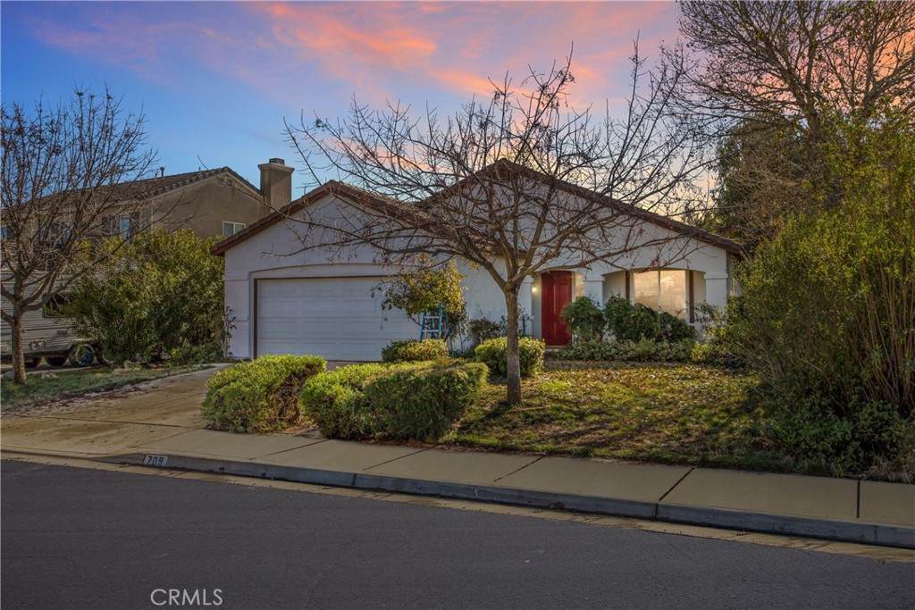 709 Lions Lair Road - Photo 1