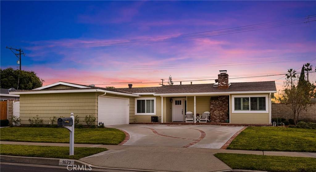 1672 Tiffany Place - Photo 1