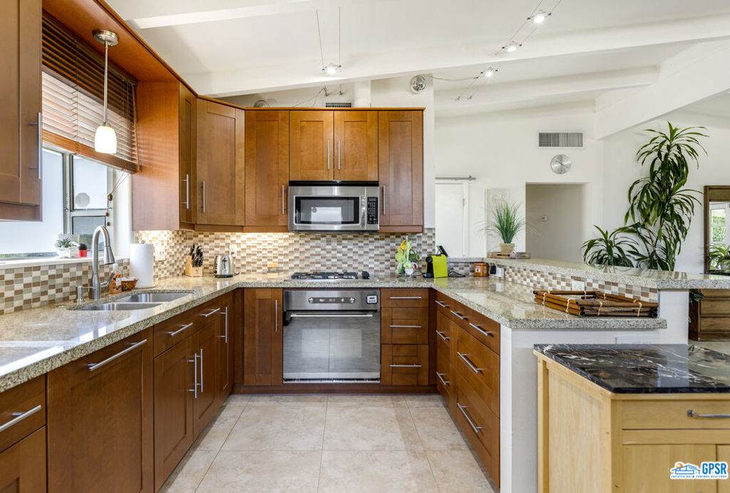 44331 San Jose Avenue - Photo 1