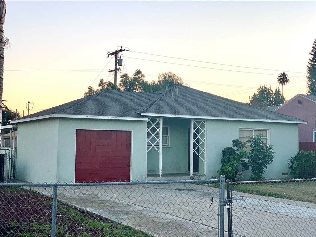 1126 E Street - Photo 1