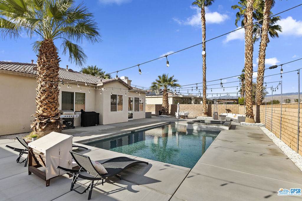 43278 Freesia Place - Photo 1