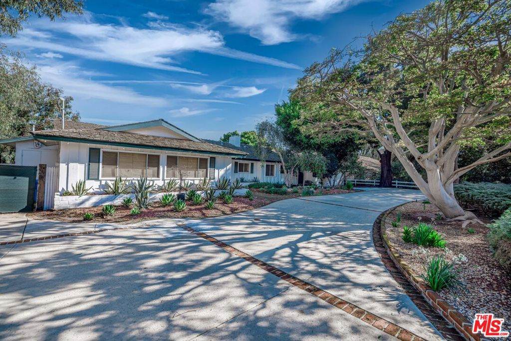 6970 Fernhill Drive - Photo 1