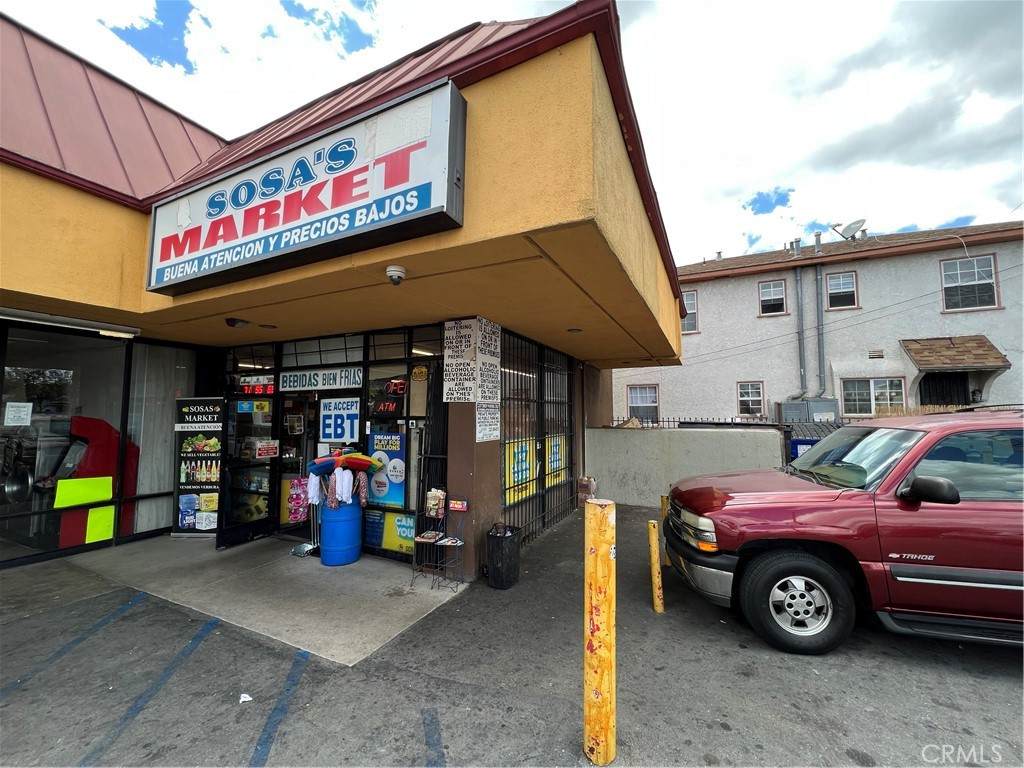 9715 Long Beach Blvd - Photo 1