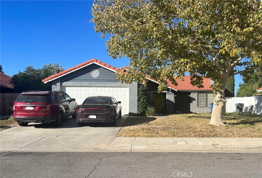 3525 Southview Court - Photo 1