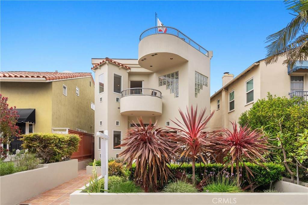 329 5th Street - Photo 1