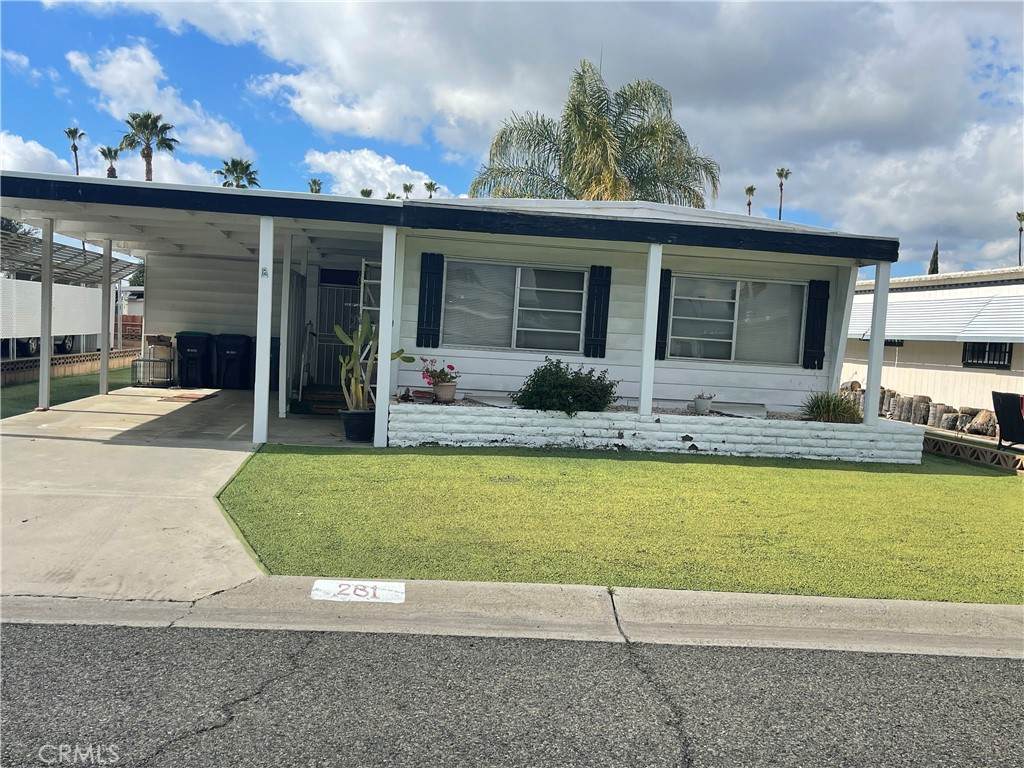 281 San Carlos Drive - Photo 1