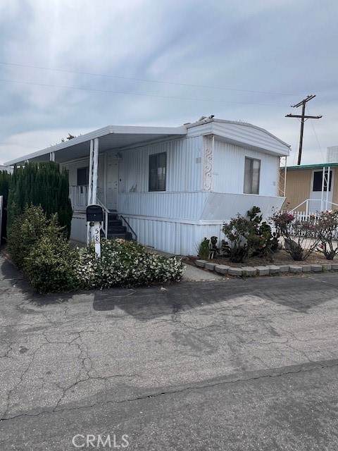 21001 Plummer Street - Photo 1