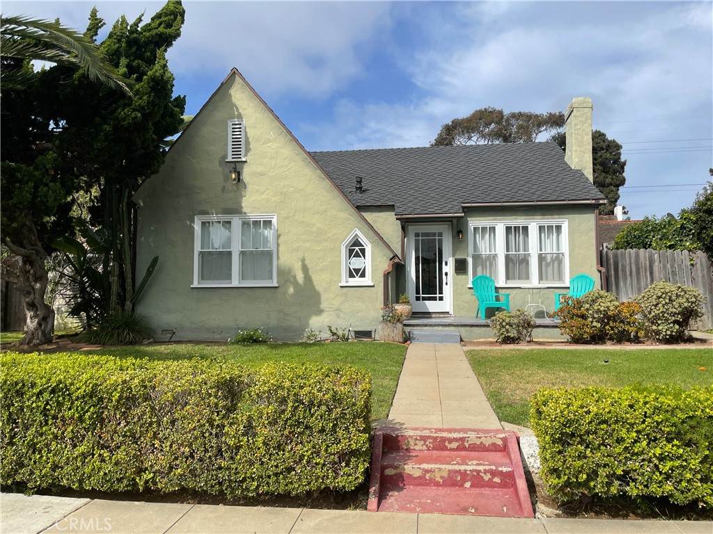 428 Ditmar Street - Photo 1