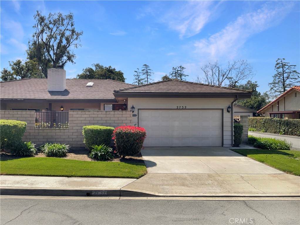 2732 Nectarine Avenue - Photo 1