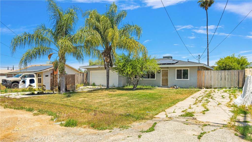 760 W Avenue L - Photo 1