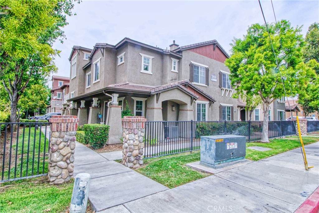 3850 Polk Street - Photo 1