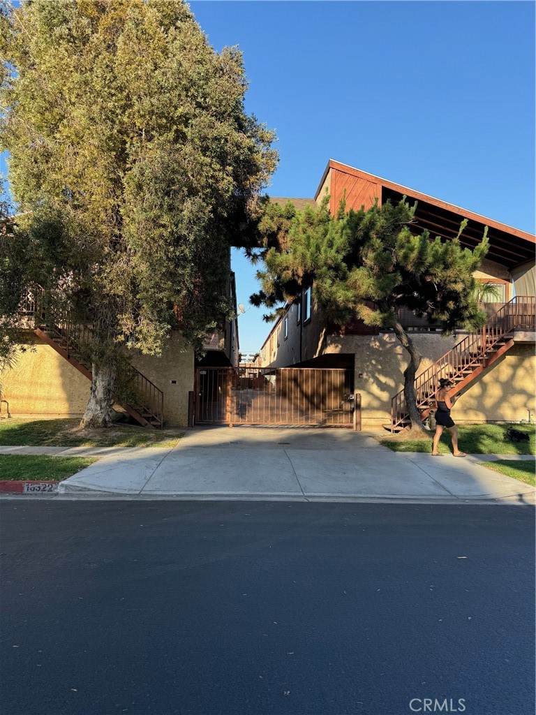 16322 Eucalyptus Avenue - Photo 1