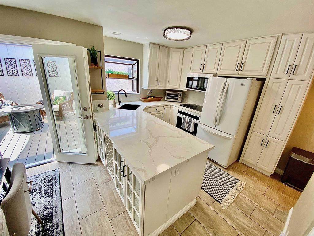 3893 California Street - Photo 1
