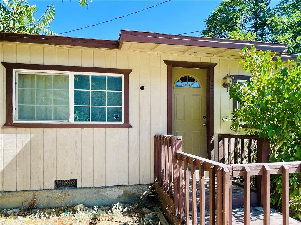 4229 Poplar Trail - Photo 1