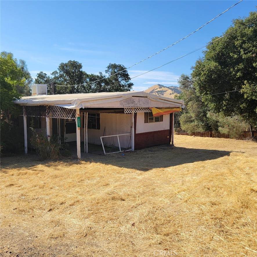 3821 Pine Avenue - Photo 1